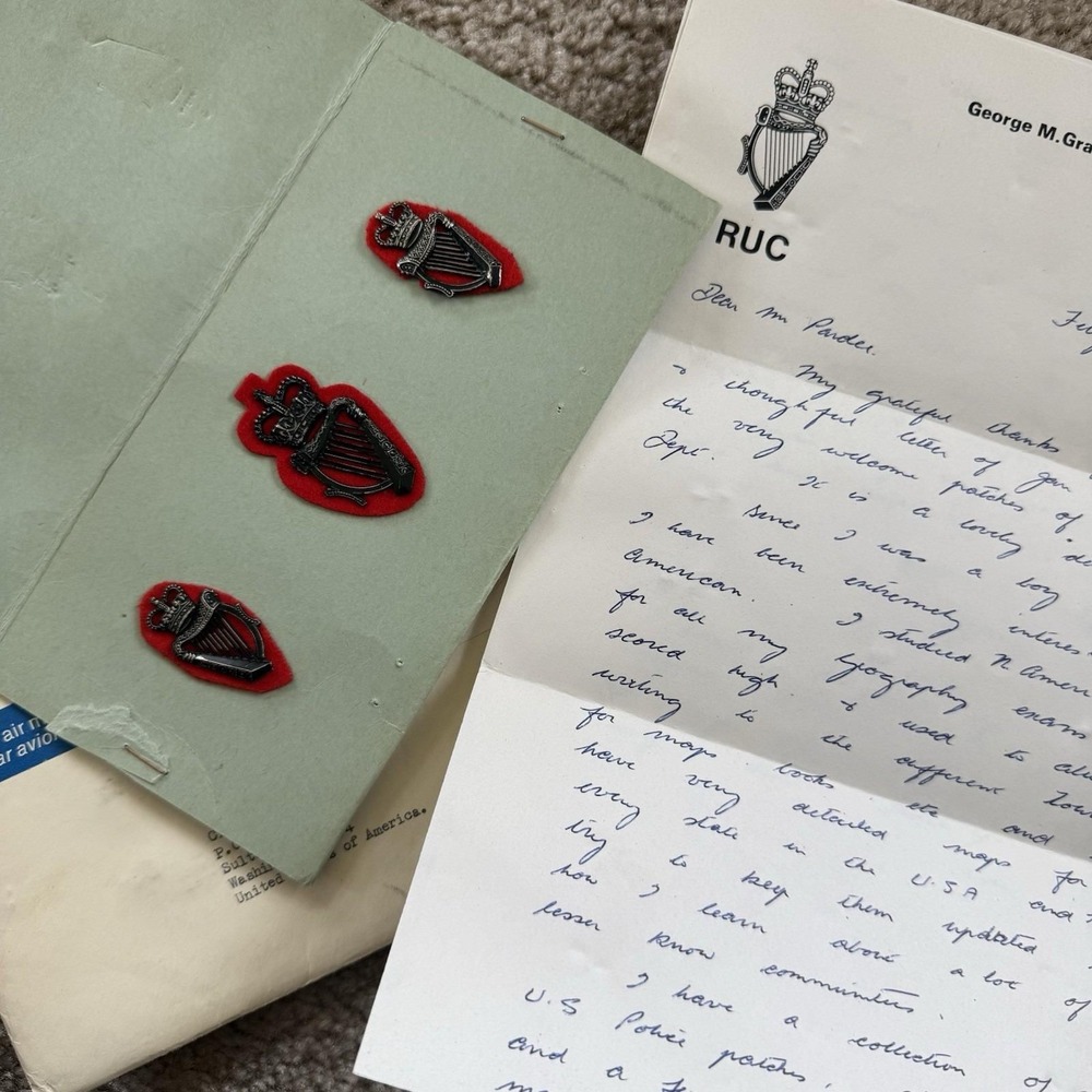 1982 RUC Royal Ulster Constabulary Cap Lapel Badges Letter Belfast Provenance